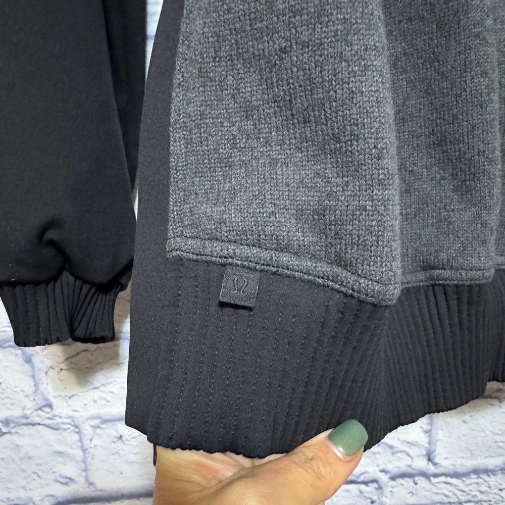 Lululemon Both Ways Bomber
Heathered Black / Black 10/12 - Picture 14 of 16